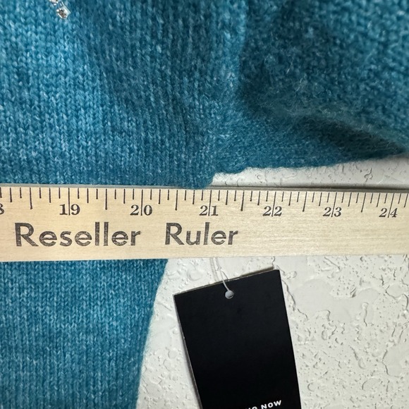 Broadway 38 Rhinestone Sweater Teal Blue M Long Sleeve NWT - Picture 7 of 10